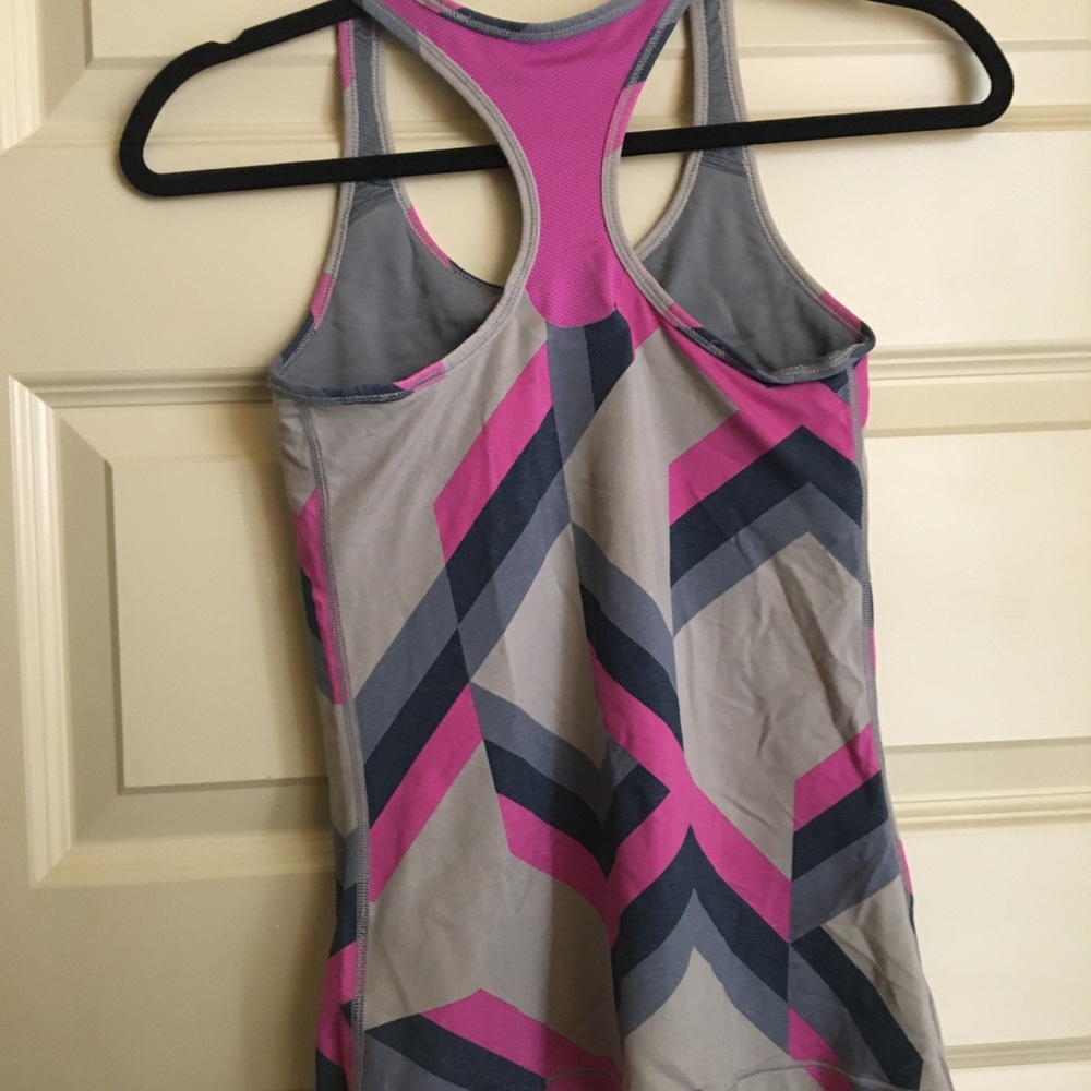 Patterned Nike Tank - Picture 2 of 2